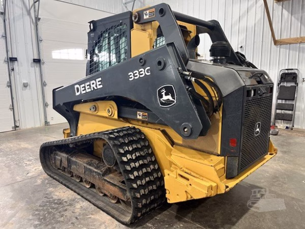 2018 DEERE 333G - Image 9