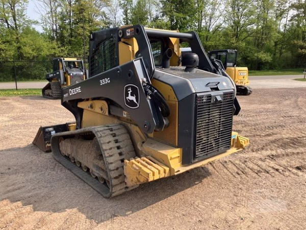 2020 DEERE 333G - Image 6