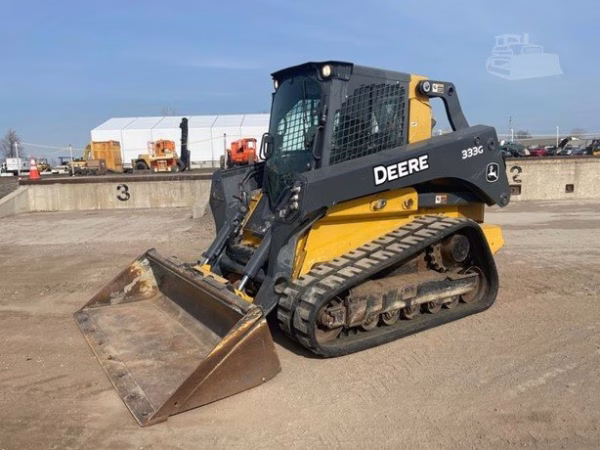 2017 DEERE 333G