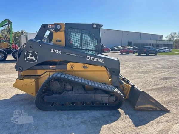 2023 DEERE 333G - Image 6
