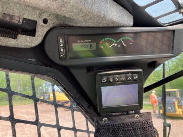 2020 DEERE 333G - Image 5