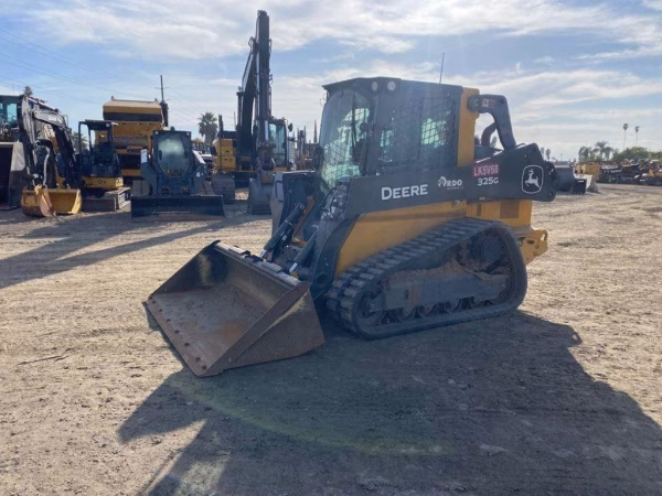 2024 John Deere 325G Skid Steer - Image 11