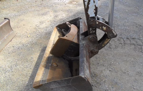 Bobcat 334G - Image 7