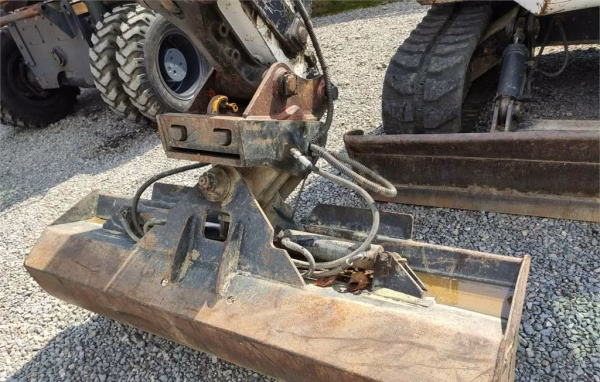 Bobcat 442B - Image 8