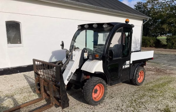 Bobcat 5600 ToolCat
