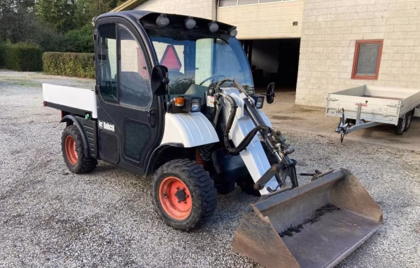 Bobcat 5600 ToolCat - Image 11