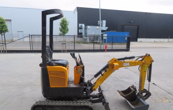 Bobcat E08 - Image 4
