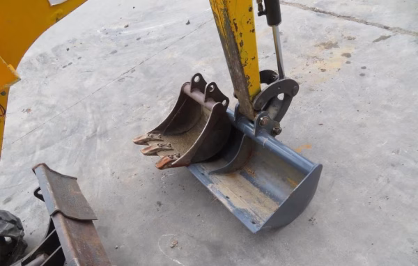 Bobcat E08 - Image 5