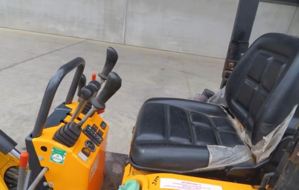 Bobcat E08 - Image 7