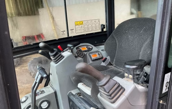 Bobcat E 17 - Image 12