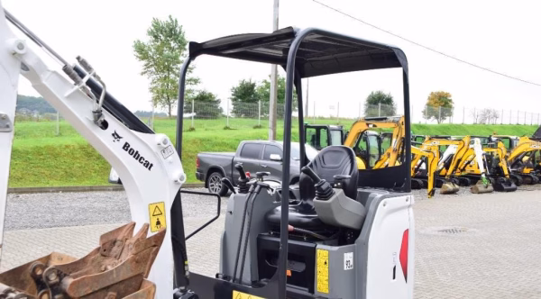 Bobcat E 17 - Image 8