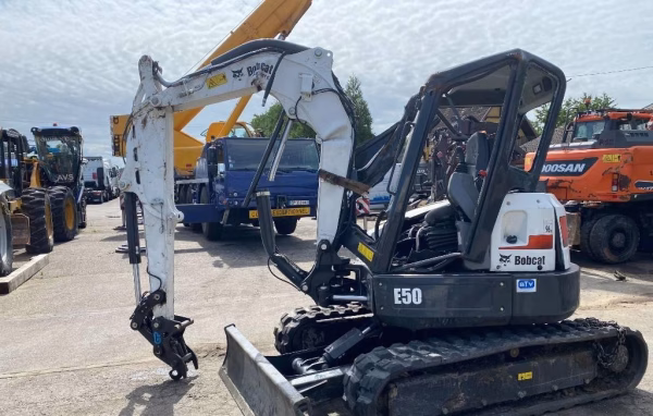 Bobcat E 50 - Image 3