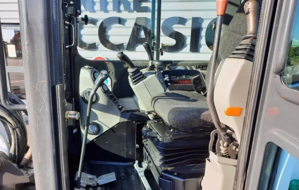 Bobcat E 50 - Image 4