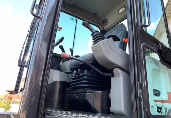 Bobcat E 64 - Image 7