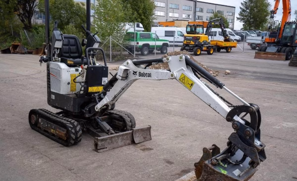 Bobcat E10 - Image 5