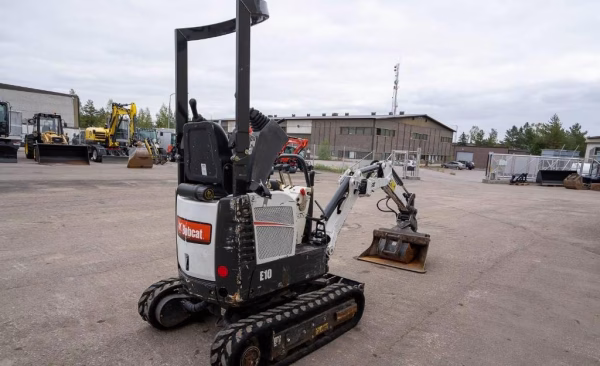 Bobcat E10 - Image 7