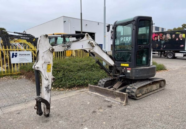 Bobcat E26 - Image 6