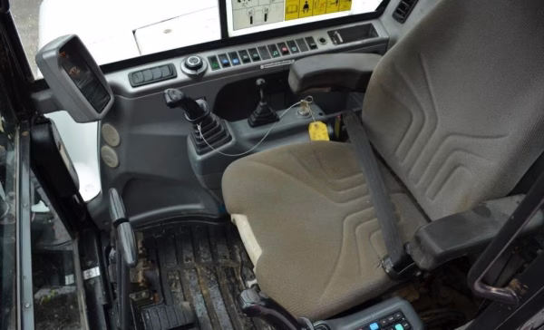 Bobcat E80 - Image 9