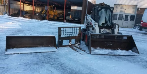 Bobcat S 220