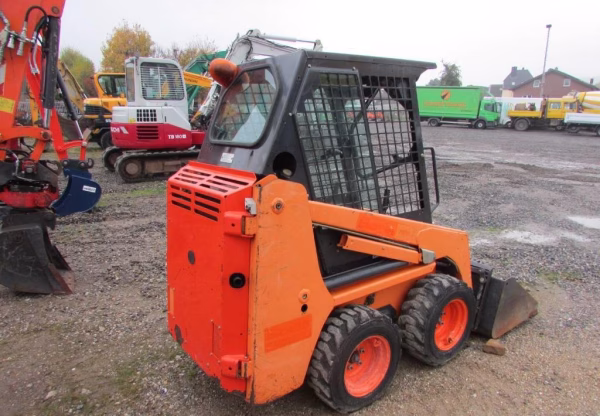 Bobcat S 70 - Image 6