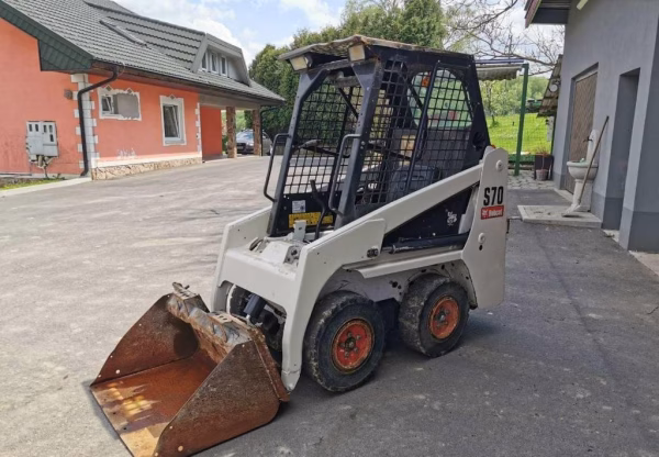 Bobcat S 70 - Image 3
