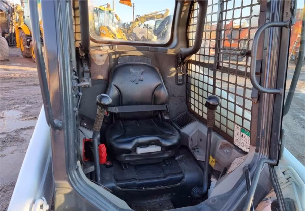 Bobcat S450 - Image 12