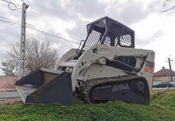 Bobcat T 180 - Image 5