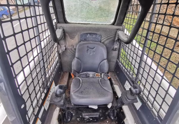 Bobcat T 180 - Image 6