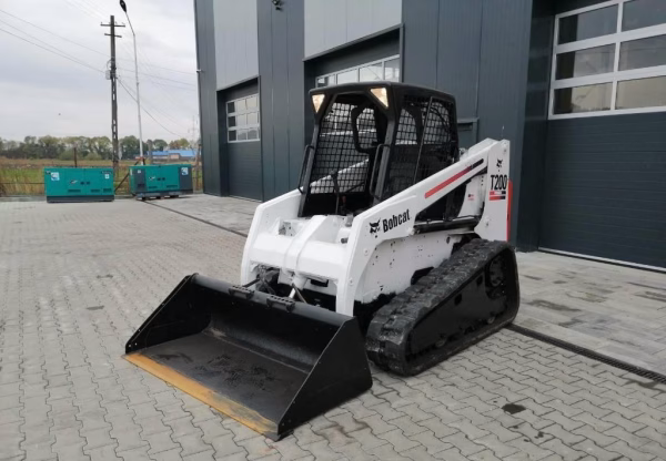 Bobcat T 200 - Image 11