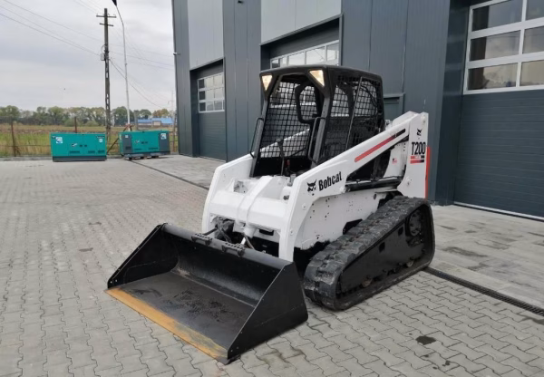 Bobcat T 200 - Image 7