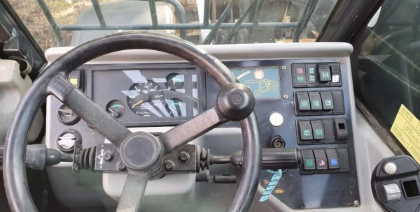 Bobcat T2556 - Image 9