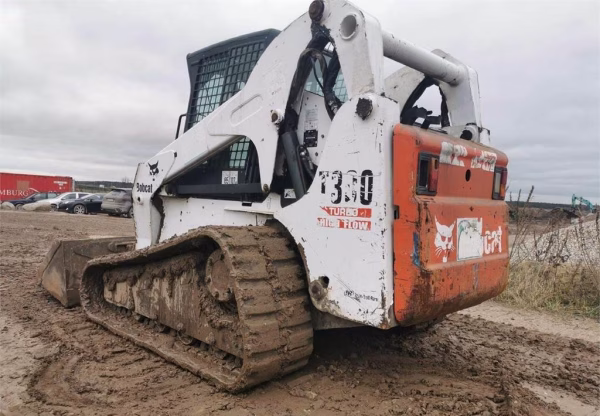 Bobcat T300 - Image 13
