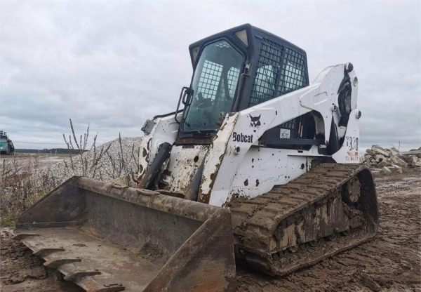 Bobcat T300 - Image 7