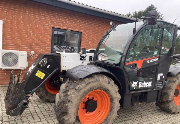 Bobcat TL38.70HF Agri - Image 2