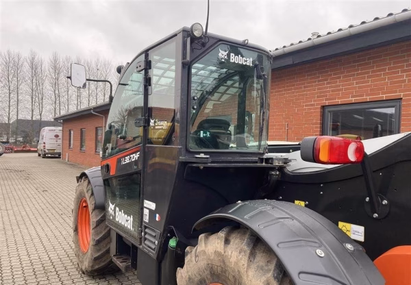Bobcat TL38.70HF Agri - Image 5