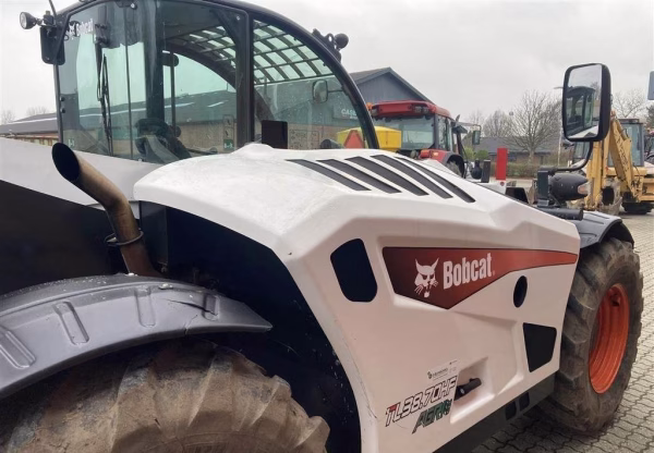 Bobcat TL38.70HF Agri - Image 7