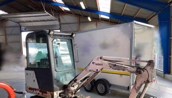 Bobcat X320