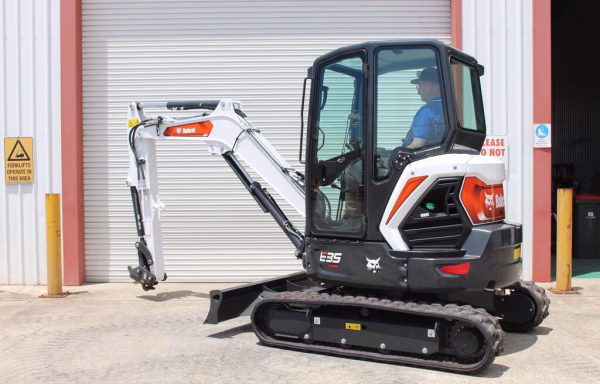 Bobcat 3.5T E35 Cabin Mini Excavator - Image 2